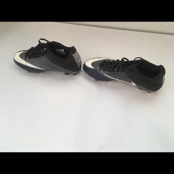 Nike Cleats Low top - Picture 2 of 5